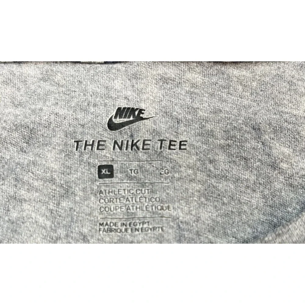 Nike Air Max T-Shirt - The Nike Tee T-Shirt - Size XL Youth